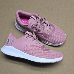 Under Armour Women's Pink Running Shoes Size 8